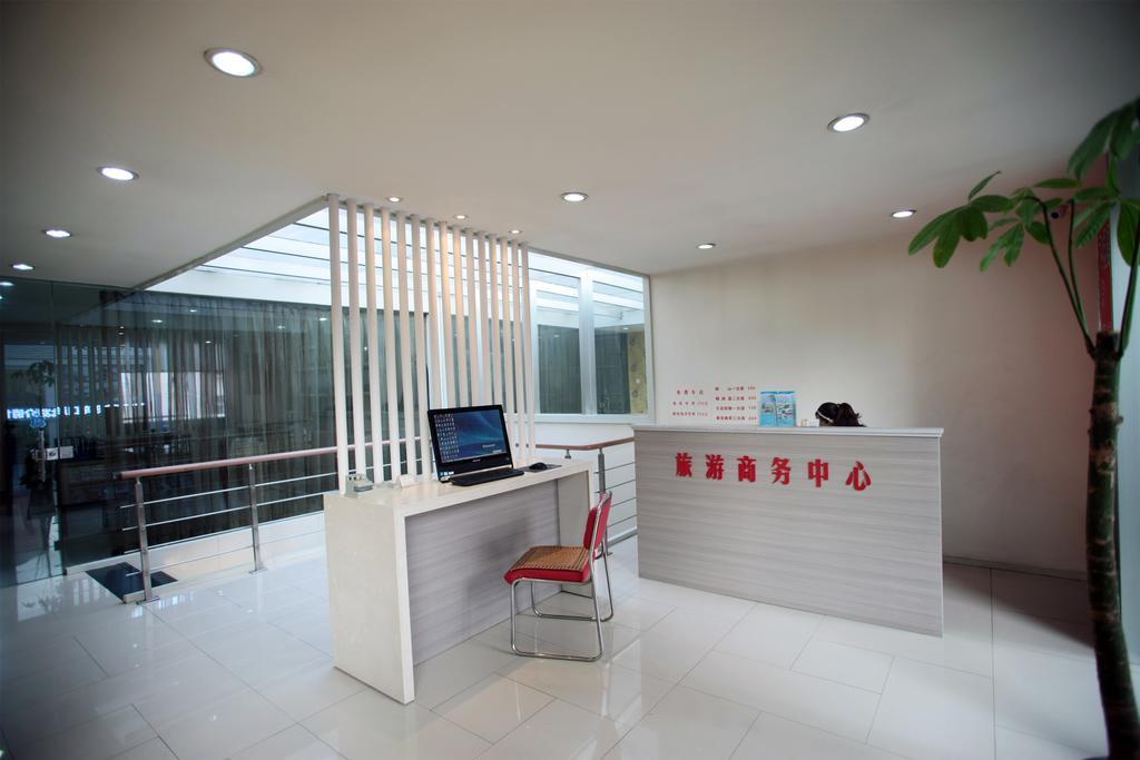 Qingdao Renjia Bussiness Hotel מראה חיצוני תמונה